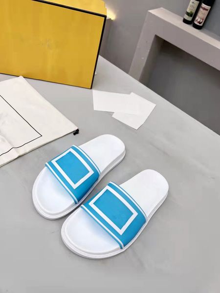 signature slippers slides banded sandals material decorated with a leather baguette pattern of the same color size 35-46, Black
signature slippers slides banded sandals material decorated with a leather baguette pattern of the same color size 35-46, Black