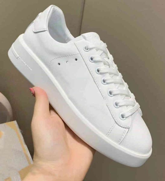 2022 summer small white shoes black tail thick sole inner heightening minority board shoes men's and women's sports shoes
2022 summer small white shoes black tail thick sole inner heightening minority board shoes men's and women's sports shoes