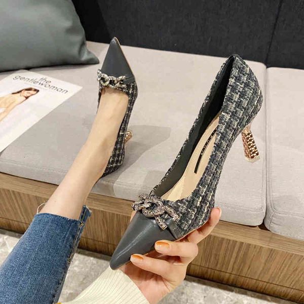 sandals xiaoxiang high-heeled shoes women's early spring thin heel pointed head french design sense of minority temperament single shoe, Black
sandals xiaoxiang high-heeled shoes women's early spring thin heel pointed head french design sense of minority temperament single shoe, Black