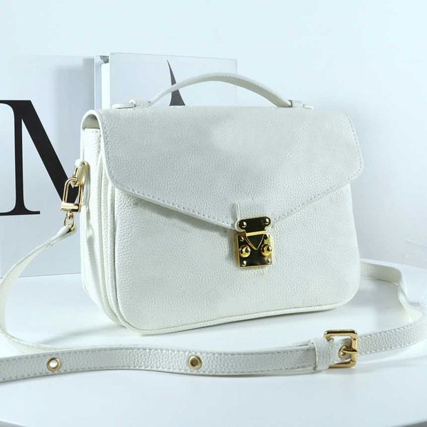 boots bag handbags luxury designer bag ladies hand wallet leather fashion shoulder messenger
boots bag handbags luxury designer bag ladies hand wallet leather fashion shoulder messenger