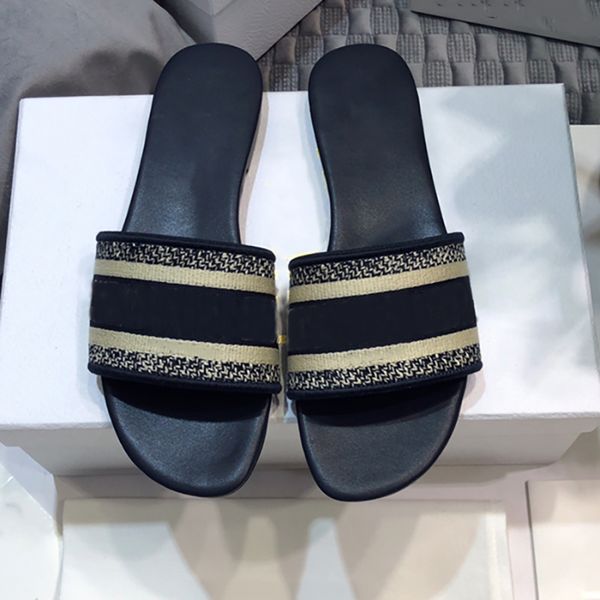 slippers high-quality sandals for women summer rubber sandals beach slip-proof fashion wear-resistant indoor shoe size 35-41 with box 01102, Black
slippers high-quality sandals for women summer rubber sandals beach slip-proof fashion wear-resistant indoor shoe size 35-41 with box 01102, Black