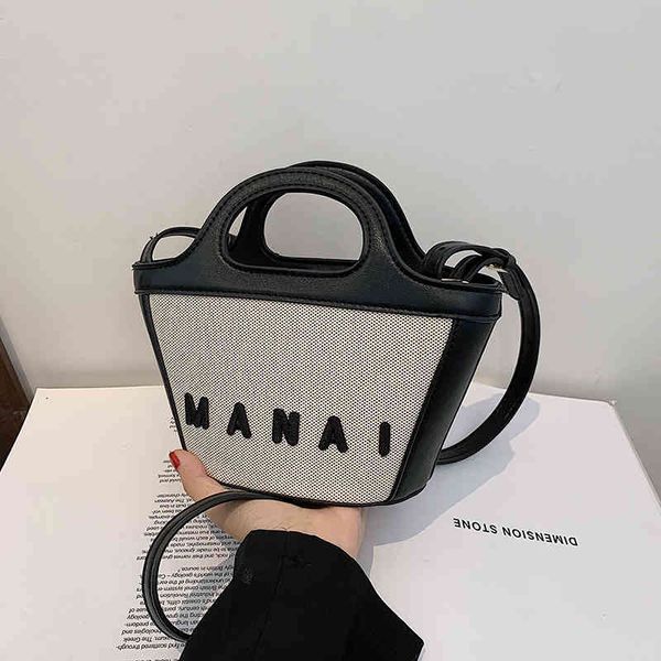 simple letter splicing portable tote women's 2022 new fashion canvas embroidery bag single shoulder messenger bag
simple letter splicing portable tote women's 2022 new fashion canvas embroidery bag single shoulder messenger bag