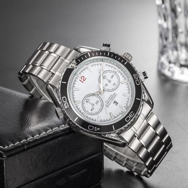 luxury men's watch classic series stainless steel watches quartz wristwatches day date mens sport watches2814, Slivery;brown
luxury men's watch classic series stainless steel watches quartz wristwatches day date mens sport watches2814, Slivery;brown