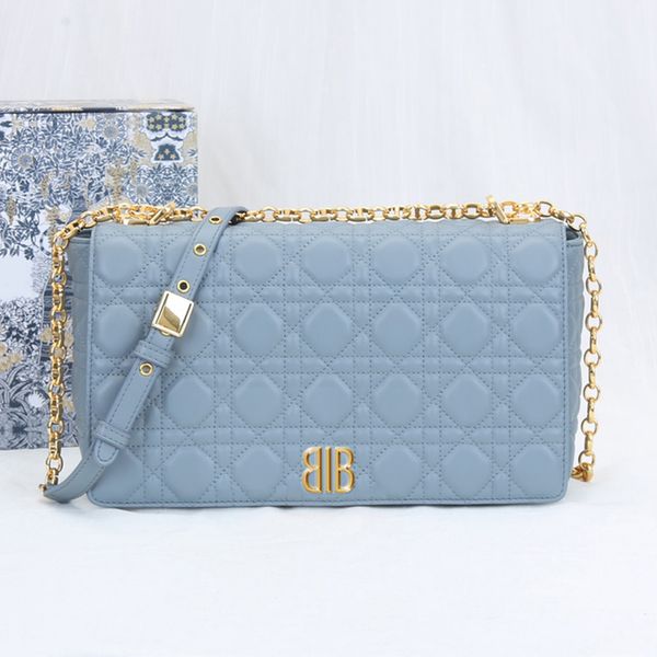 designer bag women shoulder bags women chain crossbody fashion leather sky blue handbags female 28cm
designer bag women shoulder bags women chain crossbody fashion leather sky blue handbags female 28cm