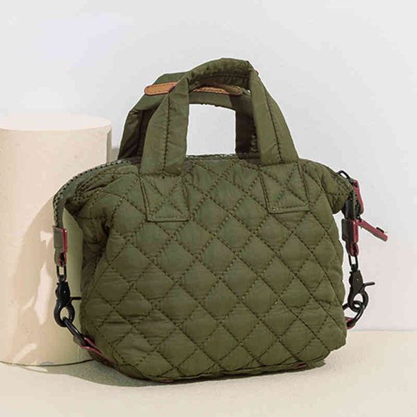 quilted pillow tote handbag mini feather down padded crossbody bag winter casual phone purses 220711
quilted pillow tote handbag mini feather down padded crossbody bag winter casual phone purses 220711