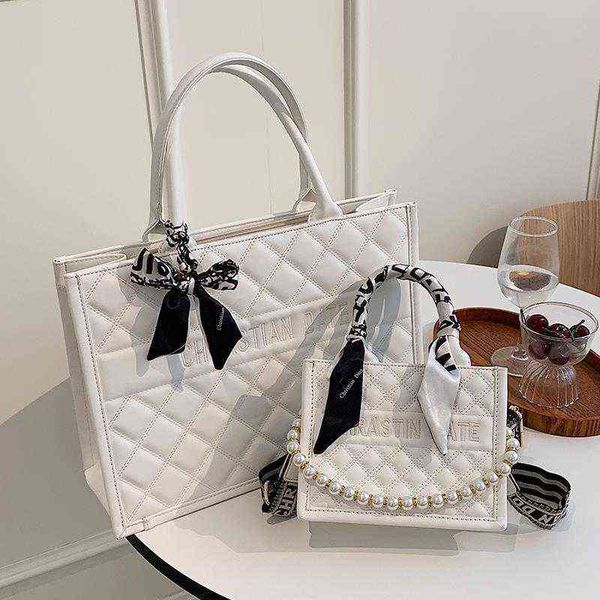 crossbody handbags large capacity women's bags 2022 new fashion messenger summer versatile one shoulder portable tote bag
crossbody handbags large capacity women's bags 2022 new fashion messenger summer versatile one shoulder portable tote bag