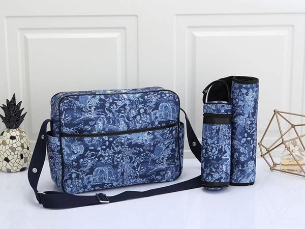 baby designer diaper bags with usb interface large capacity waterproof nappy bag kits mummy maternity bag change mat bottler holder
baby designer diaper bags with usb interface large capacity waterproof nappy bag kits mummy maternity bag change mat bottler holder