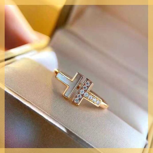 women ring 925 silver luxury designer rings men brand zirconia fashion rings t style classic jewelry 14k gold plated rose wed wholesale11111
women ring 925 silver luxury designer rings men brand zirconia fashion rings t style classic jewelry 14k gold plated rose wed wholesale11111
