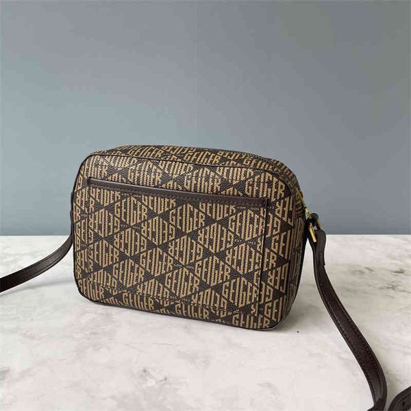 kurt eagle head camera bags designer message bags women chain handbags leather lady print crossbody bags purses 220622
kurt eagle head camera bags designer message bags women chain handbags leather lady print crossbody bags purses 220622