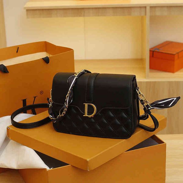 2022 new designer handbags female texture rhombic lattice chain foreign style silk scarf single underarm messenger
2022 new designer handbags female texture rhombic lattice chain foreign style silk scarf single underarm messenger