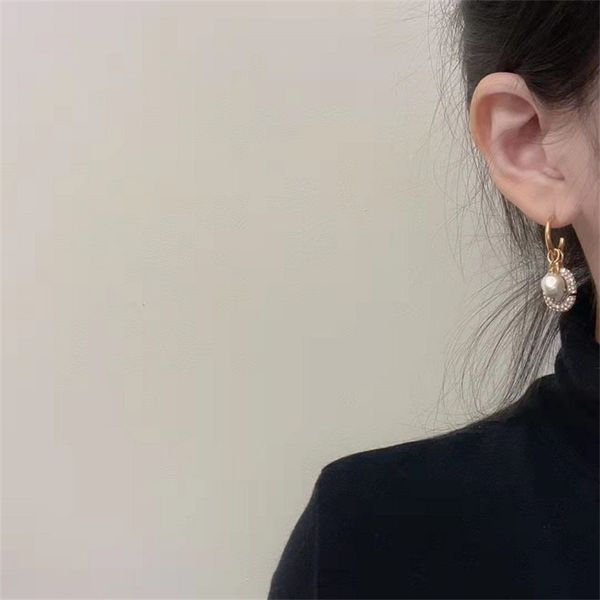 design jewel ornament charm earring rhinestone pearl earrings brass earrings female 925 silver needle, Golden
design jewel ornament charm earring rhinestone pearl earrings brass earrings female 925 silver needle, Golden
