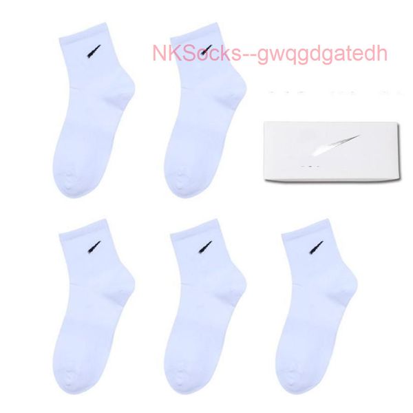 classic fashion men's socks gift box stockings hook brand black white gray medium tube sports cotton sweat absorbing sock men women lux
classic fashion men's socks gift box stockings hook brand black white gray medium tube sports cotton sweat absorbing sock men women lux