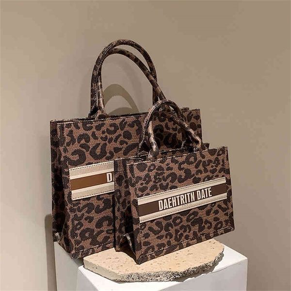 red simple personality fashion version foreign style is popular in autumn and winter this purses outlet online
red simple personality fashion version foreign style is popular in autumn and winter this purses outlet online