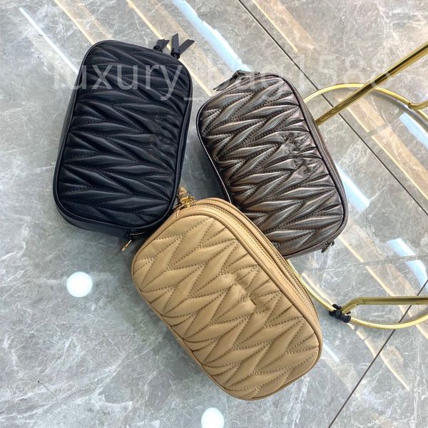 fashion chain crossbody bag women's purse fashion leather capsule artwork 
fashion chain crossbody bag women's purse fashion leather capsule artwork
