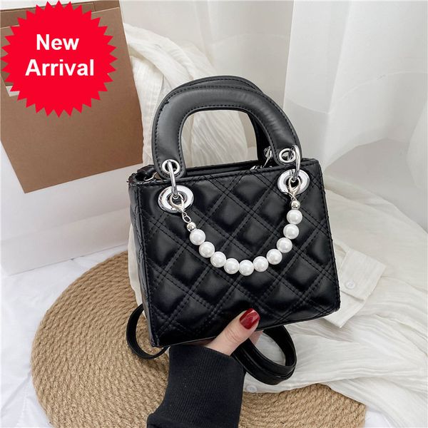 tide brand wholesale new embroidered thread handbag pearl chain diana one women's fashion trend shoulder crossbody bags
tide brand wholesale new embroidered thread handbag pearl chain diana one women's fashion trend shoulder crossbody bags