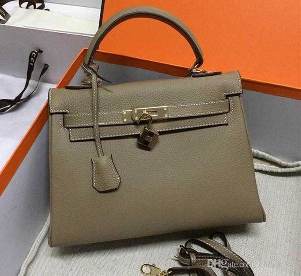 2021 new designer real leather handbag fashion totes purse bag famous women purses bag
2021 new designer real leather handbag fashion totes purse bag famous women purses bag