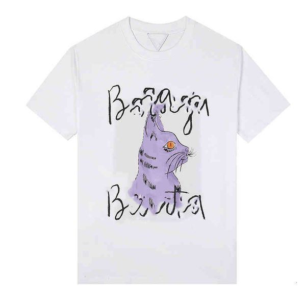 women's t-shirt style luxury cat short sleeve t-shirt, White 
women's t-shirt style luxury cat short sleeve t-shirt, White