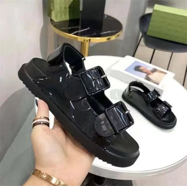 sandals slippers foam runners bags designer women rubber patent leather it is a kind of shoes that can be matched with clothes at will 35-41, Black 
sandals slippers foam runners bags designer women rubber patent leather it is a kind of shoes that can be matched with clothes at will 35-41, Black