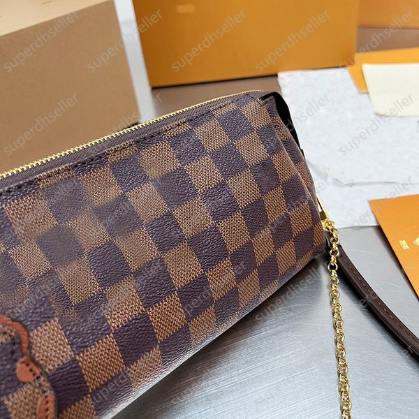 women shoulder bags brown grid handbags fashion crossbody handbag r wallets cross body chain strap pu leather purse
women shoulder bags brown grid handbags fashion crossbody handbag r wallets cross body chain strap pu leather purse