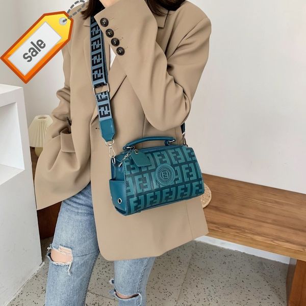 shoulder fashionable small contrast bag handbagwomen's vintage fashion versatile factory outlet
shoulder fashionable small contrast bag handbagwomen's vintage fashion versatile factory outlet