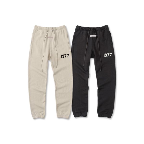 22ss autumn winter europe drawstring thick fleece pants trousers casual cenment white elastic washed sweatpants men women jogger, Black;brown
22ss autumn winter europe drawstring thick fleece pants trousers casual cenment white elastic washed sweatpants men women jogger, Black;brown