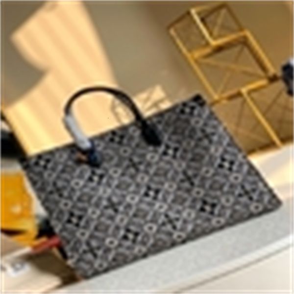m57185 m57207 onthego 1854 jacquard large handbag tote women handbags bags shoulder bags totes evening cross body bag, Black;red
m57185 m57207 onthego 1854 jacquard large handbag tote women handbags bags shoulder bags totes evening cross body bag, Black;red