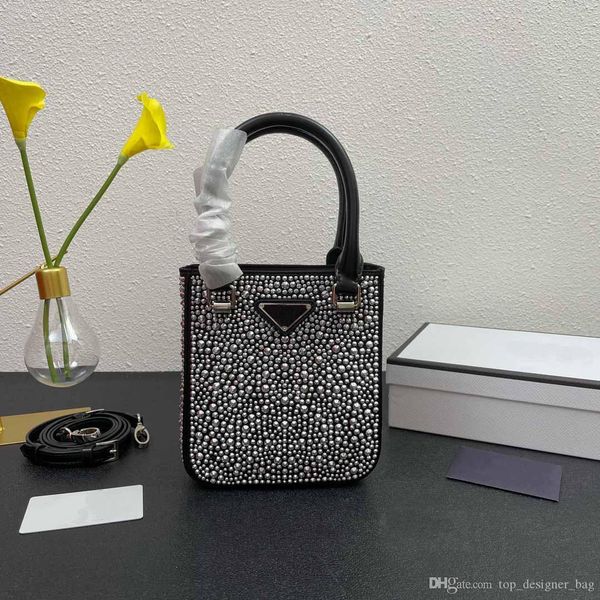 mini handbag evening bags women bag beaded style classic phone fashion design bag trendy gift size 17cm
mini handbag evening bags women bag beaded style classic phone fashion design bag trendy gift size 17cm