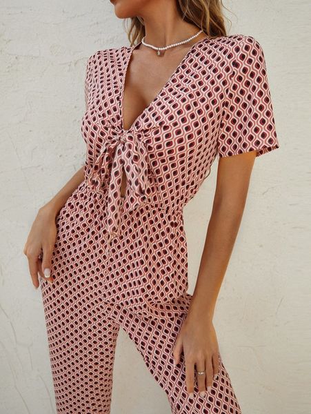 allover geo print tie front jumpsuit l9mz#, Black;white
allover geo print tie front jumpsuit l9mz#, Black;white