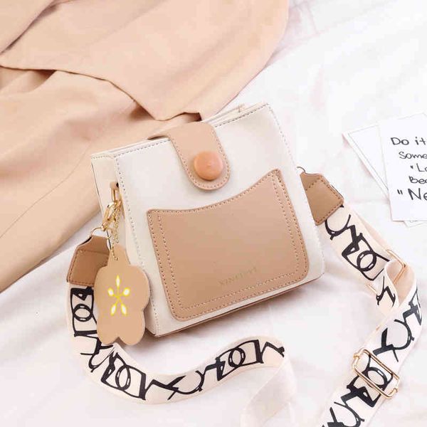 fashion women's new high-quality versatile bag luxury designer summer female fashion bucket shoulder net red soft leather contrast colo
fashion women's new high-quality versatile bag luxury designer summer female fashion bucket shoulder net red soft leather contrast colo