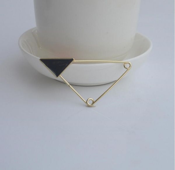 2022 korean version of the new triangle letter brooch temperament suit workplace jacket metal black and white accessories female high-qualit, Gray
2022 korean version of the new triangle letter brooch temperament suit workplace jacket metal black and white accessories female high-qualit, Gray