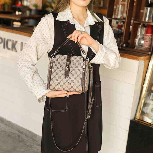 ladies bags for women new luxury with handle leather crossbody shoulder small messenger fashion makeup clutch handbags220423
ladies bags for women new luxury with handle leather crossbody shoulder small messenger fashion makeup clutch handbags220423