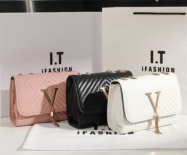 embroidery women crossbody bag bolsa feminina sac a main luxury brand handbag shoulder bags sequined tassel evening bag and purse
embroidery women crossbody bag bolsa feminina sac a main luxury brand handbag shoulder bags sequined tassel evening bag and purse