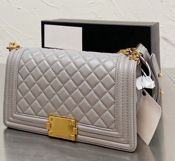 classic single boy bags distressed hardware quilted matelasse chain large capacity womens famous luxury designer sheepskin handbags
classic single boy bags distressed hardware quilted matelasse chain large capacity womens famous luxury designer sheepskin handbags