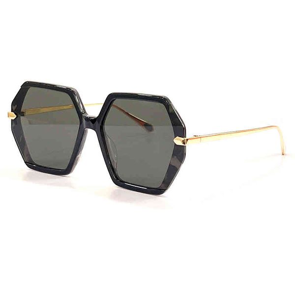 retro square glass women digner vintage oversize frame glass ladi classic black oculos de sol brand eyeglasses sun glasses for men uv400, White;black
retro square glass women digner vintage oversize frame glass ladi classic black oculos de sol brand eyeglasses sun glasses for men uv400, White;black