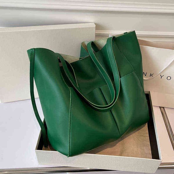 cpjv autumn and winter 2021 new pu soft leather bag commuting single shoulder women's large capacity portable tote
cpjv autumn and winter 2021 new pu soft leather bag commuting single shoulder women's large capacity portable tote
