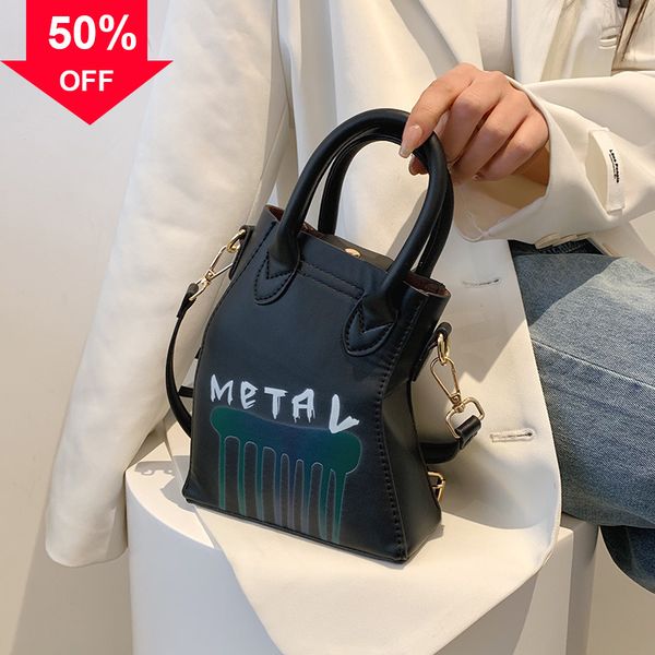 new small square female fashion net red personality portable style irregular fashionable retro women's totes shoulder bag
new small square female fashion net red personality portable style irregular fashionable retro women's totes shoulder bag
