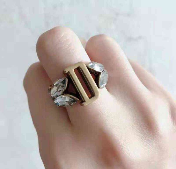 d home new female ring simple letter earring for 2022 luxury brand fashion design versatile ladies jewelry, Silver
d home new female ring simple letter earring for 2022 luxury brand fashion design versatile ladies jewelry, Silver