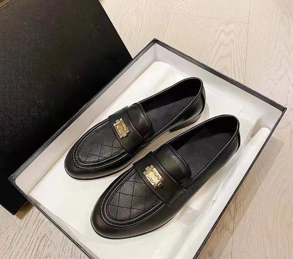 luxury lingge loafers shoes women's flat new leathers black white single shoe thick heel all-match one pedal muller slippers small leat
luxury lingge loafers shoes women's flat new leathers black white single shoe thick heel all-match one pedal muller slippers small leat