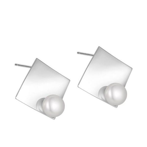 s925 sterling silver stud geometric shiny diamond freshwater pearl japanese and korean fashion temperament k gold-plated light luxury women&, Golden;silver
s925 sterling silver stud geometric shiny diamond freshwater pearl japanese and korean fashion temperament k gold-plated light luxury women&, Golden;silver