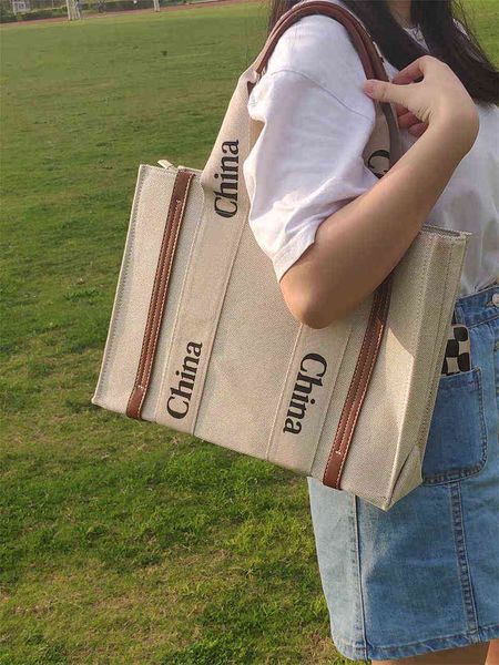 2022 new summer single shoulder canvas bag small design portable large tote women's capacity purses
2022 new summer single shoulder canvas bag small design portable large tote women's capacity purses