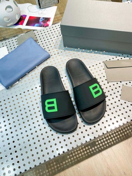 2022 summer women mens classic slippers double letter b luxury night lights gear bottom non slip beach shoes sandals, Black
2022 summer women mens classic slippers double letter b luxury night lights gear bottom non slip beach shoes sandals, Black