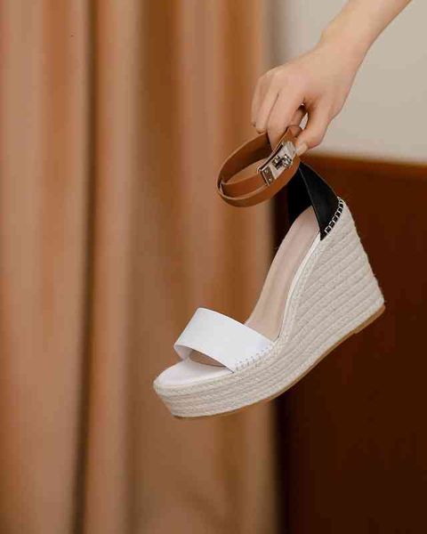 sandals waterproof platform high-heeled shoes thick bottom slope heel grass woven large size one-sided hairtail mouth hollow sandals for bi0, Black
sandals waterproof platform high-heeled shoes thick bottom slope heel grass woven large size one-sided hairtail mouth hollow sandals for bi0, Black