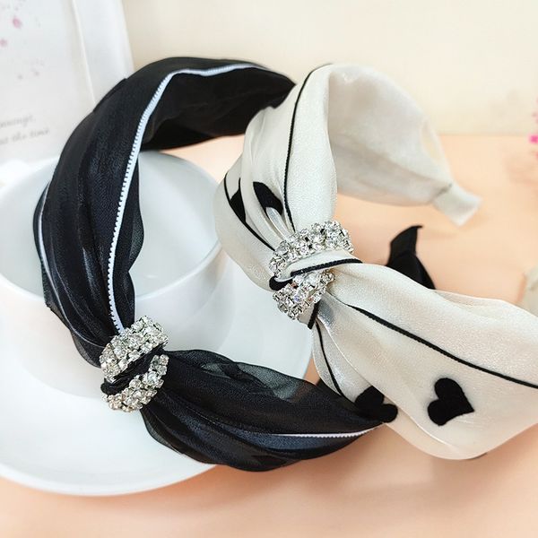 hairpins korean style fashionable wide-brimmed knotted hairband high-end rhinestone color matching headband simple girl polka dot love hair, Golden;silver
hairpins korean style fashionable wide-brimmed knotted hairband high-end rhinestone color matching headband simple girl polka dot love hair, Golden;silver