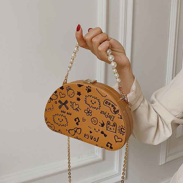 designer bags female autumn 2022 new fashion handbag armpit messenger pearl chain small round
designer bags female autumn 2022 new fashion handbag armpit messenger pearl chain small round