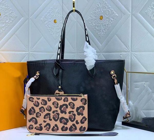 classic bags onthego medium tote women fashion large capacity handbags by the pool monograms embossing shoulder bag
classic bags onthego medium tote women fashion large capacity handbags by the pool monograms embossing shoulder bag