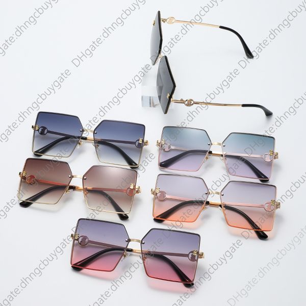sunglasses designer fashion womens large frame square gradient personalized anti ultraviolet street shooting glasses medusa sunglasses, White;black
sunglasses designer fashion womens large frame square gradient personalized anti ultraviolet street shooting glasses medusa sunglasses, White;black