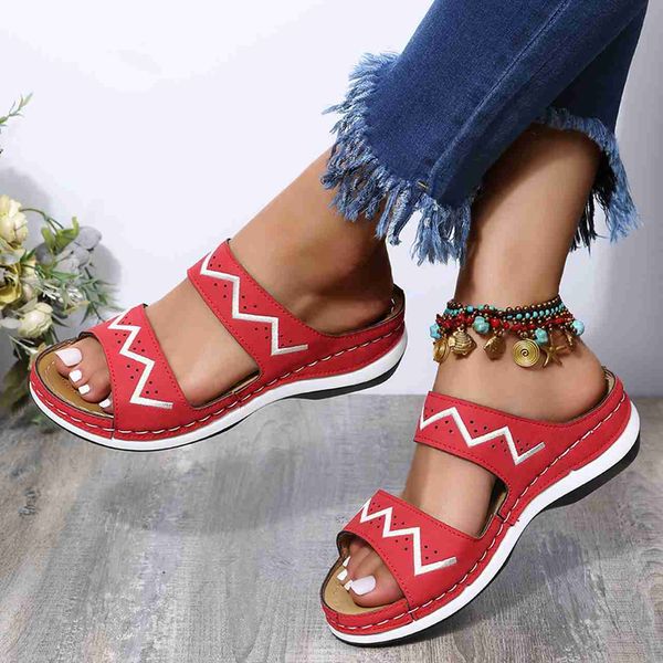 classic luxury paris women's sandals casual open toe summer retro low heel platform shoes 2022 fashion red black ladies slippers design
classic luxury paris women's sandals casual open toe summer retro low heel platform shoes 2022 fashion red black ladies slippers design