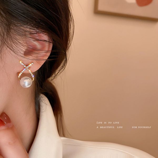 925 silver needle beaded letter-printing pearl stud earrings korean simple and compact sweet elegance earrings internet influencer all-match, Golden
925 silver needle beaded letter-printing pearl stud earrings korean simple and compact sweet elegance earrings internet influencer all-match, Golden