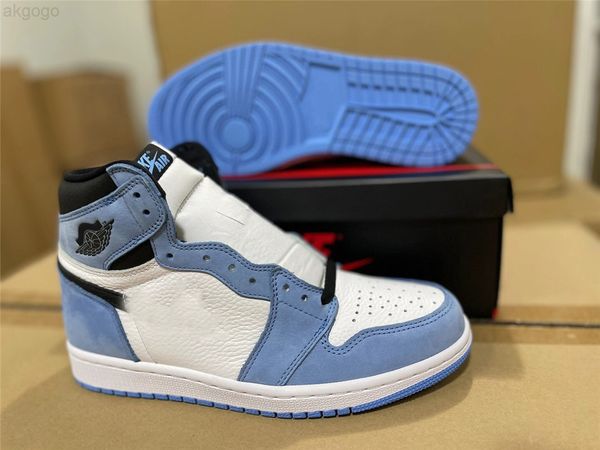 2022 authentic 1 high og university blue obsidian wmns unc patent 1s white men basketball shoes sports sneakers with box
2022 authentic 1 high og university blue obsidian wmns unc patent 1s white men basketball shoes sports sneakers with box