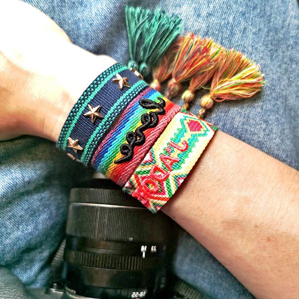 embroidered 3d three-dimensional selling woven bracelet ribbon tassel hand rope thousands, Golden;silver
embroidered 3d three-dimensional selling woven bracelet ribbon tassel hand rope thousands, Golden;silver